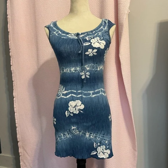 Finesse | Dresses | Finesse Blue And White Floral Mini Dress Size S |  Poshmark